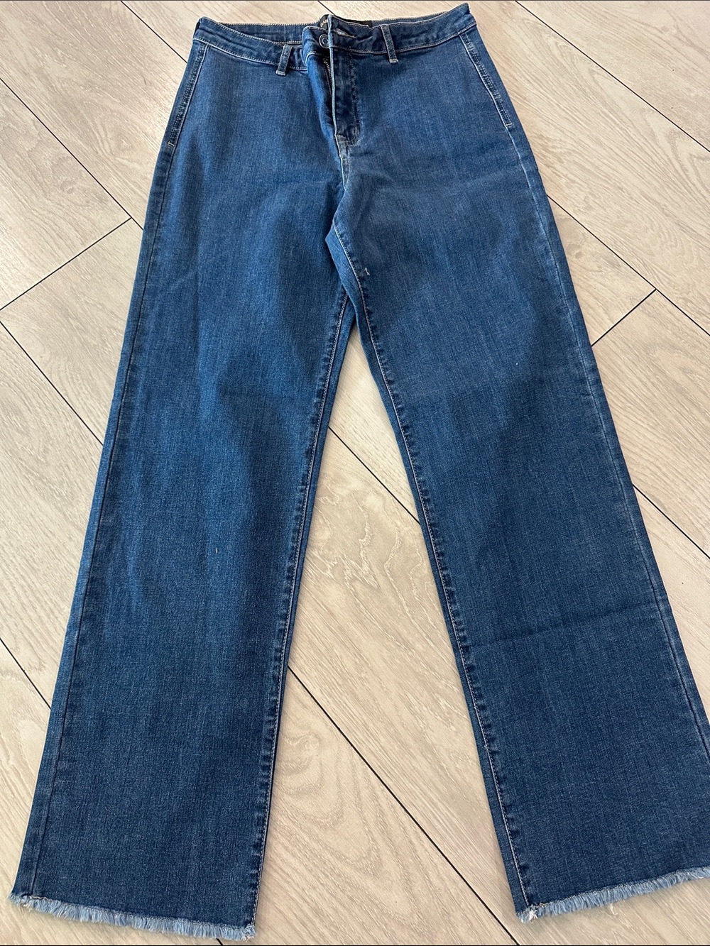 Woman's Dark Blue Straight-Leg Jeans